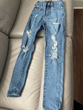 Aeropostale Light Blue Distressed Skinny Jeans